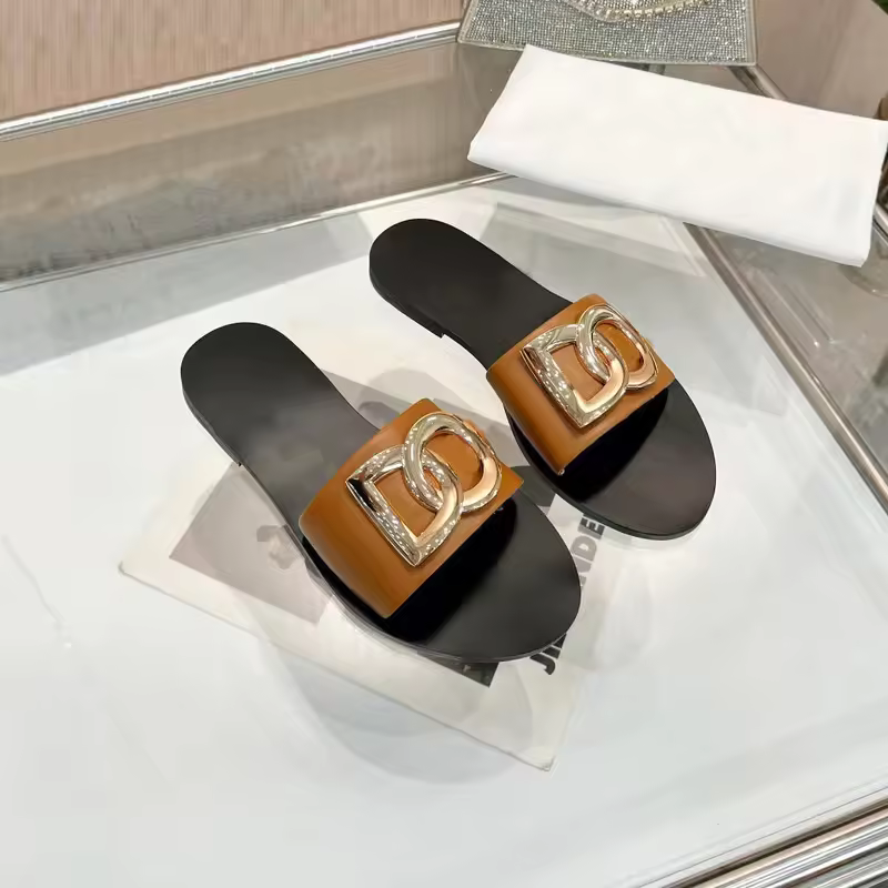 Dropshipping Original  High-quality Genuine Leather Designer Brand  Rubber Sandals Flat Sandals and slippers for Women and Men